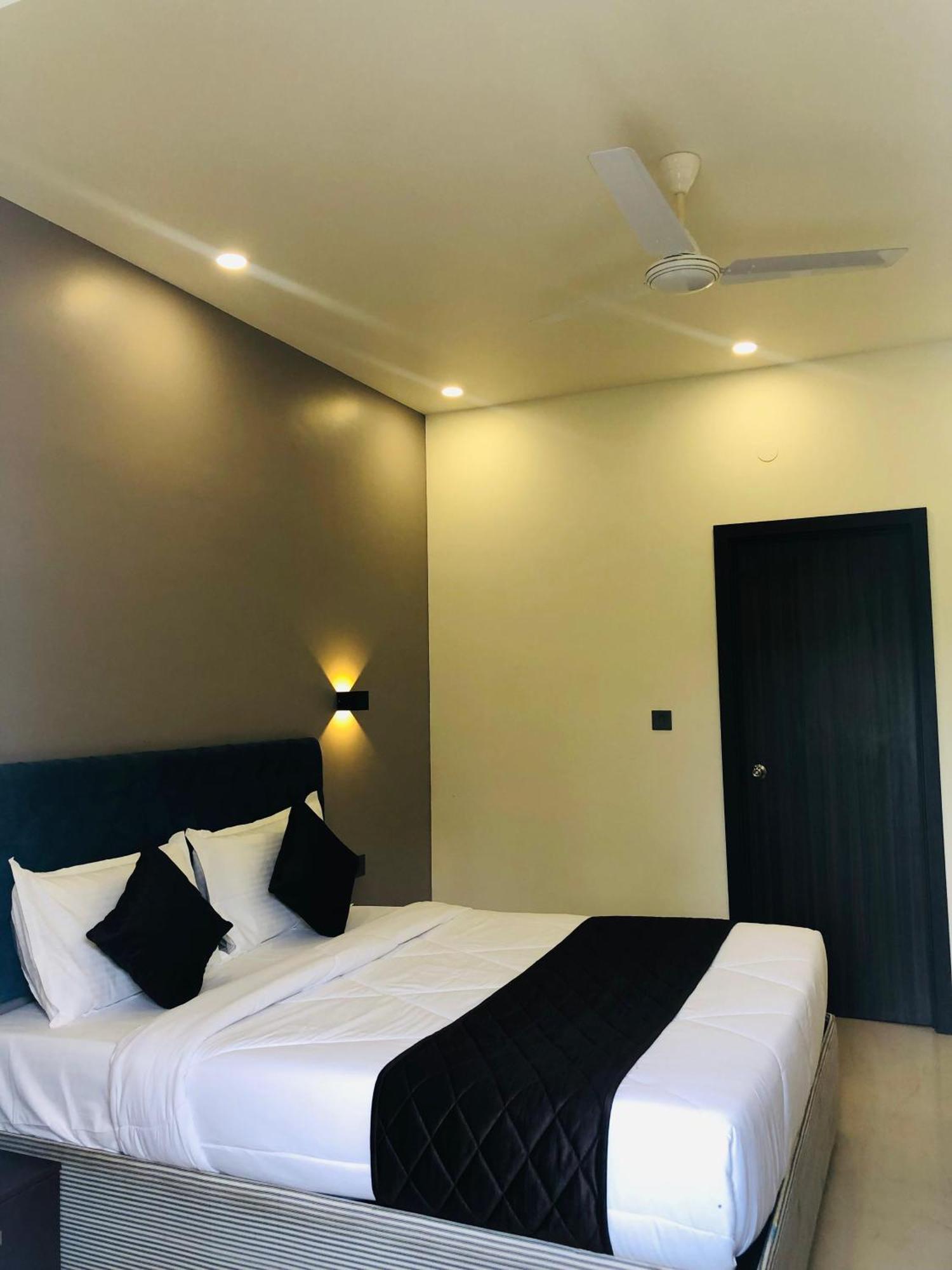 The Lotaz Hotel Kochi 외부 사진
