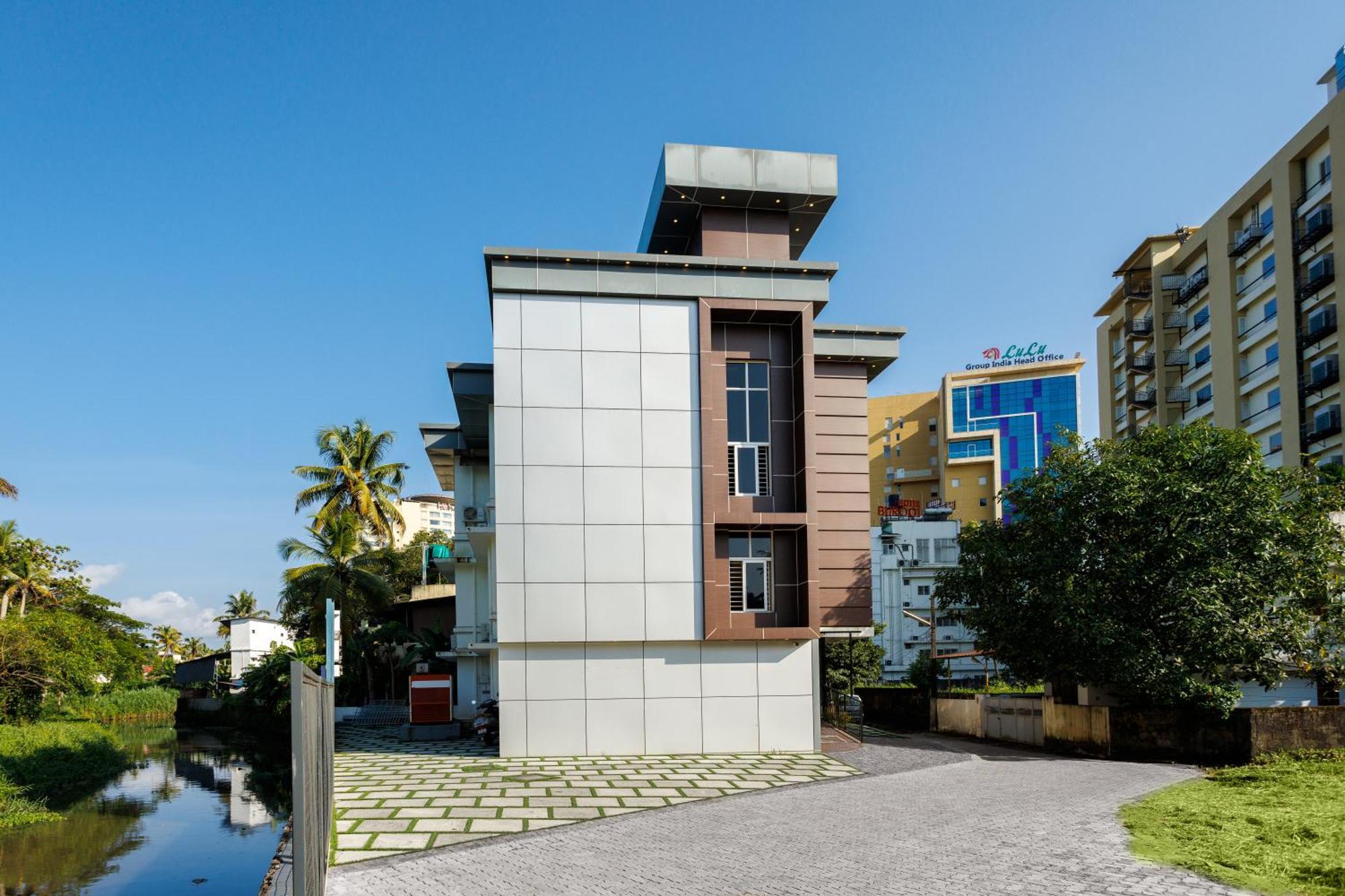 The Lotaz Hotel Kochi 외부 사진